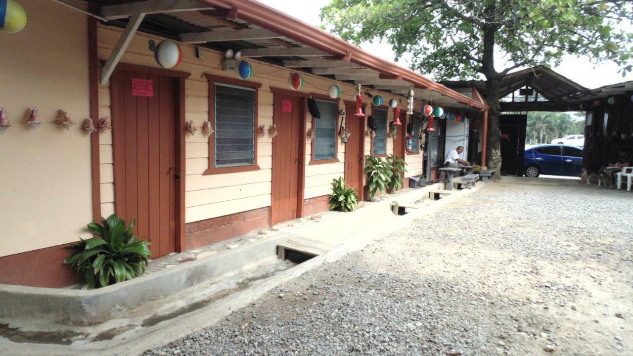 Hotel Economico Roatán Exterior foto